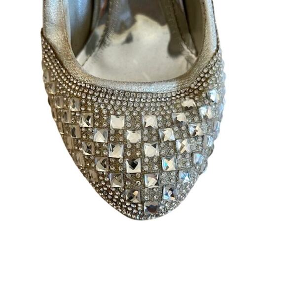 Second Luv Silver Rhinestone High Heel, size 10, 5 in heel - Picture 3 of 7